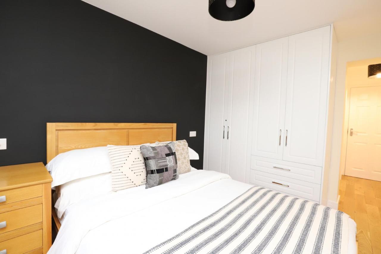 Luxurious Double Bedroom, Ensuite With Free Wifi. อ็อกซ์ฟอร์ด ภายนอก รูปภาพ